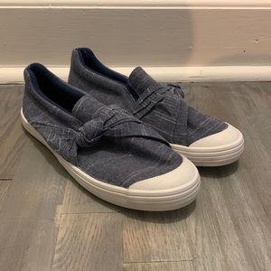 Rocket dog Blue and white slip on shoes